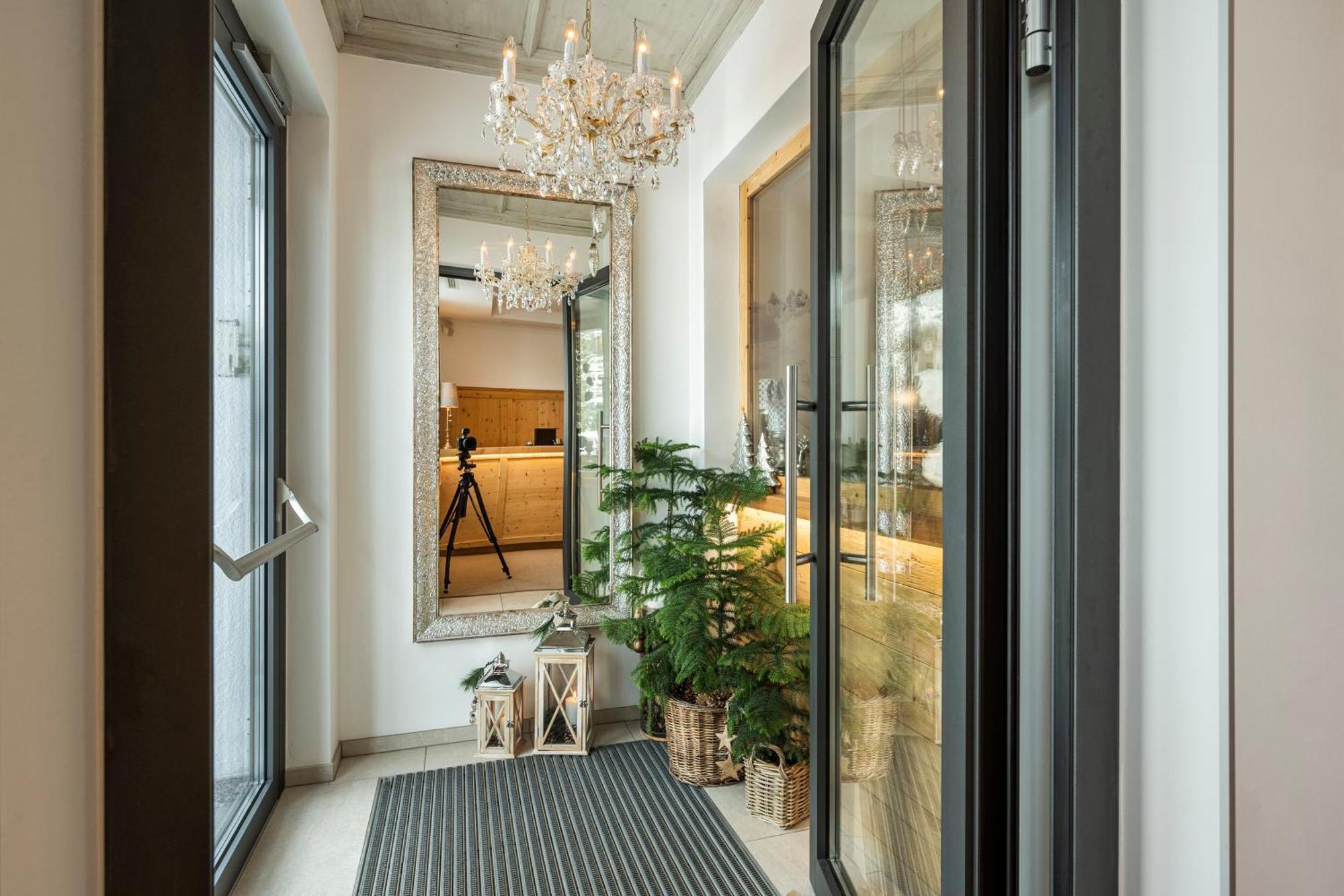 Hotel Tauernblick 上陶恩 外观 照片